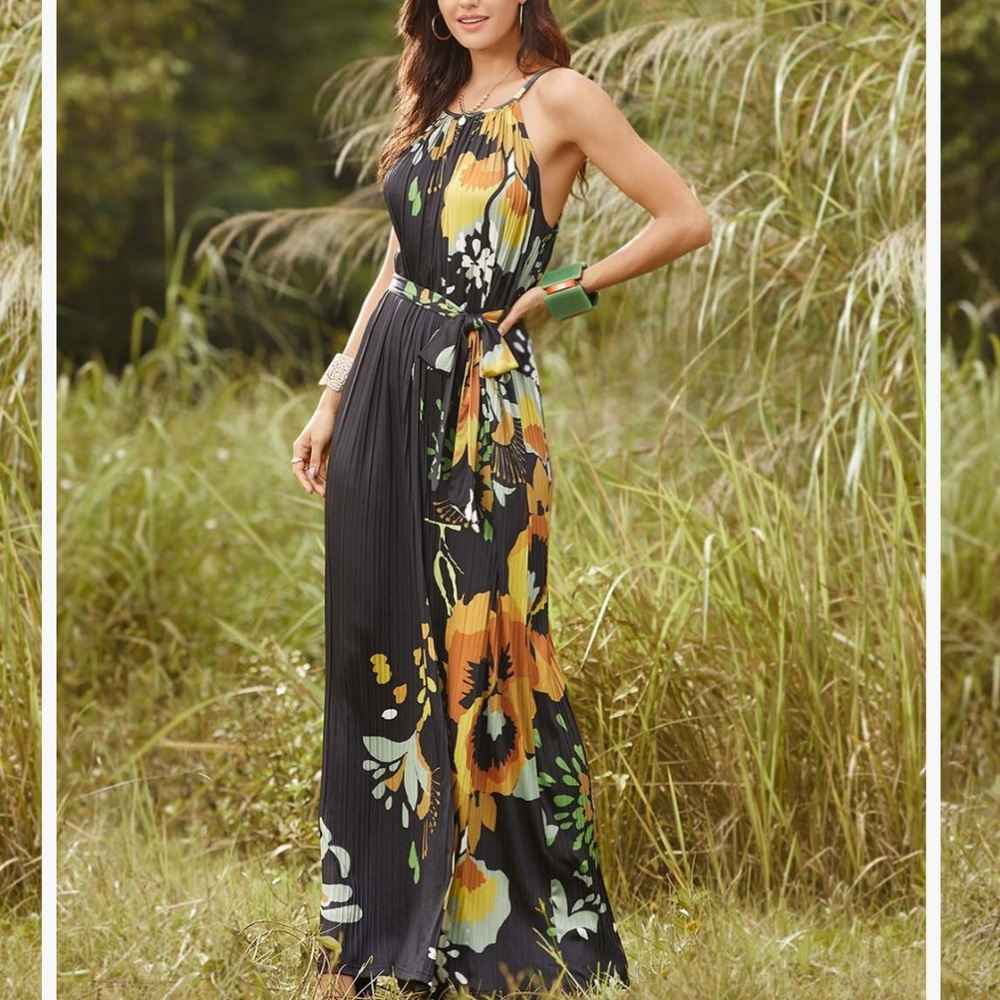 Suzanne Betro Black & Marigold Pleated Maxi M